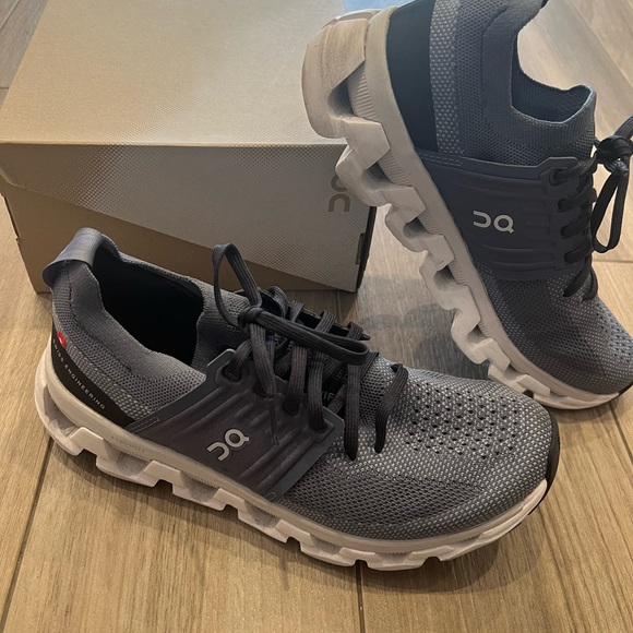 On Running Cloudswift 3 women’s size 7.5 - Picture 1 of 4